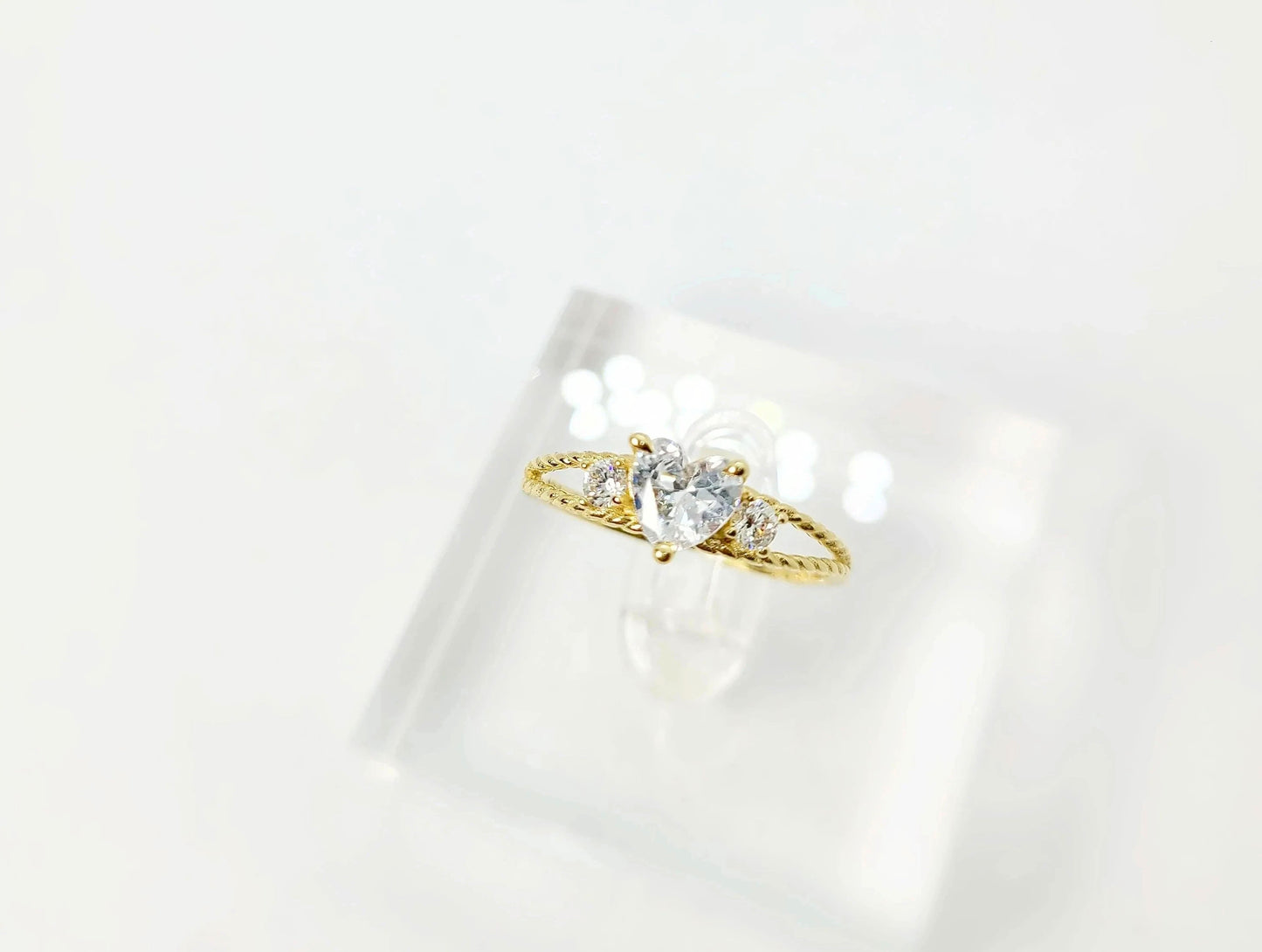 Trilogy Promise Ring - White -14k