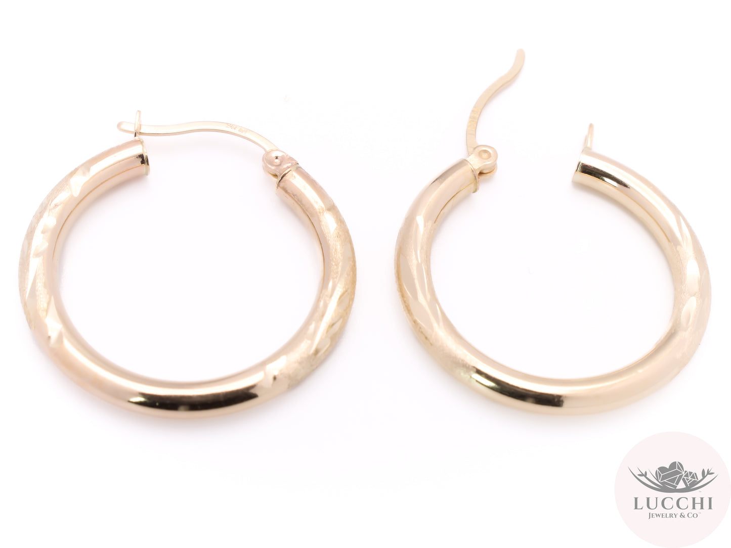 20mm Chevron Classic Hoop Earrings - Glass Blasted - 14k